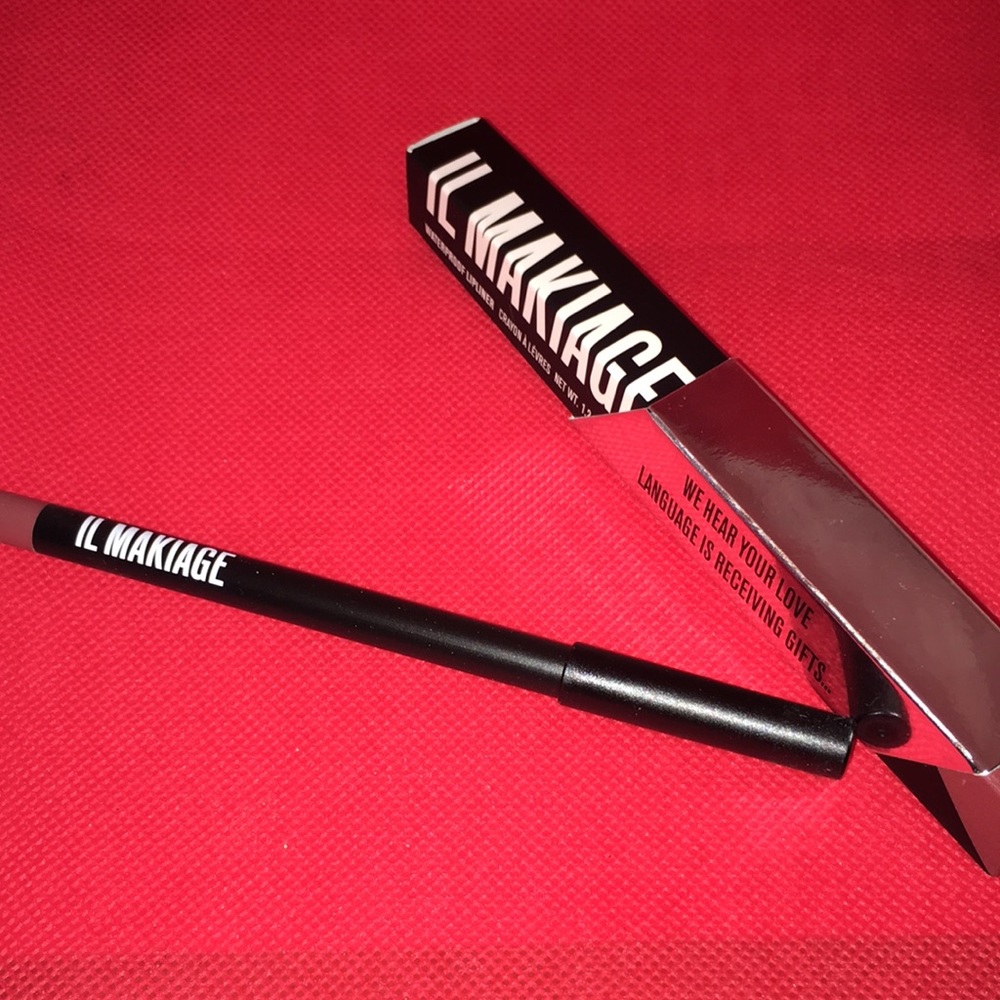 IL Makiage LipLiner